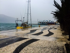 Άστατος ο καιρός και σημερα με βροχές και καταιγίδες