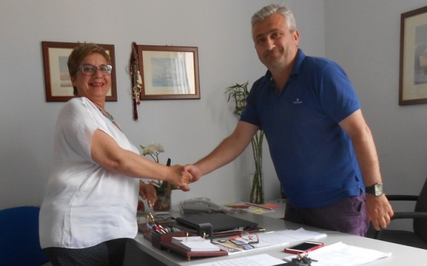 Ο πρόεδρος του Επιμελητηρίου συναντήθηκε με την Αδελφότητα Πειραιά