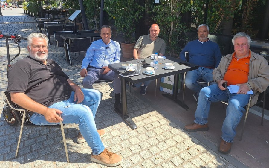 Για... πολιτικό άσυλο στο Αργοστόλι!