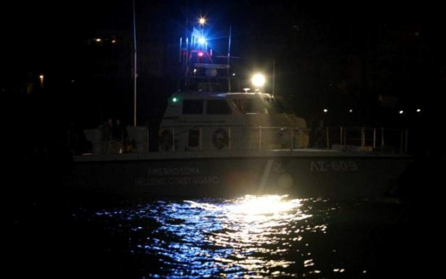 Βάρκα με τουρίστες αγνοείται στην Κεφαλονιά - Συνεχίζονται οι έρευνες για τον εντοπισμό της