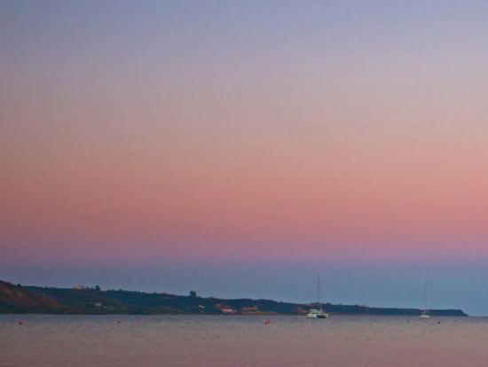 Ηλιοβασίλεμα στον Κατελειό (εικόνες)