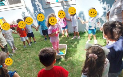 Μούστος και πάτημα σταφυλιών στο Κόκκινο Μπαλόνι