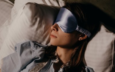 Η καλύτερη (και η χειρότερη) στάση για έναν ξεκούραστο ύπνο