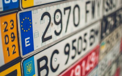 Αλλάζουν οι πινακίδες κυκλοφορίας στην Ελλάδα
