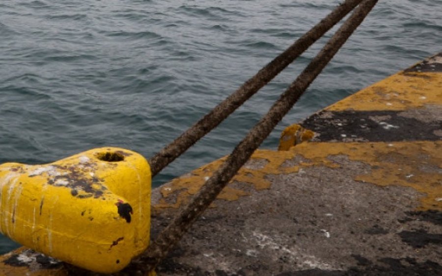 Μηχανική βλάβη επιβατικού πλοίου στην Κεφαλονιά