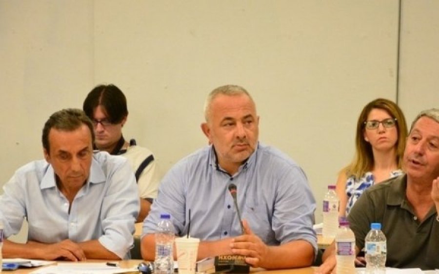 Απάντηση Διονύση Μινέτου στον επικεφαλής της παράταξης "Κεφαλονιά Νησί για Όλους" Αλέξανδρο Παντελειό