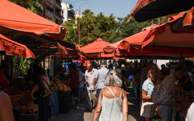 «Χρυσά» φρούτα σε σούπερ μάρκετ και λαϊκές: Ραγδαία αύξηση στις τιμές
