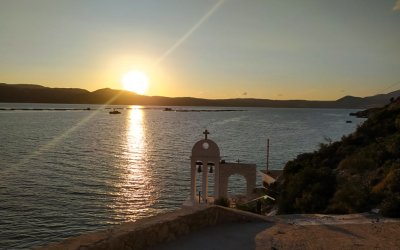 Θεατρική Παράσταση: "Ο Μύθος του Κέφαλου και της Πρόκριδας" ζωντανεύει στην ακτή Αγίου Σπυρίδωνα