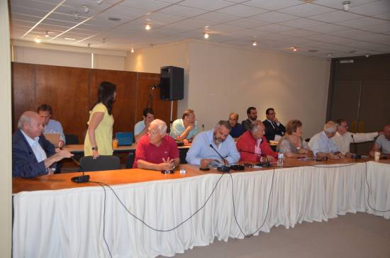 Θεόφιλος: «”Μαγειρεμένος” o ισολογισμός» – Έντονη αμφισβήτηση από την αντιπολίτευση για τον πλεονασματικό ισολογισμό του 2011