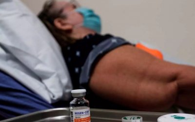 Στην Ελλάδα έφτασαν οι πρώτες 2.000 δόσεις μονοκλωνικών αντισωμάτων - Πως θα διατεθούν