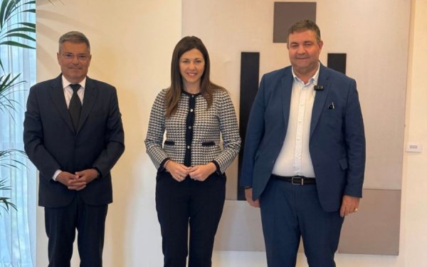 Υπεγράφη η έναρξη λειτουργίας του Μουσικού Γυμνασίου στο Ληξούρι - Νέα εκπαιδευτική δομή για την Κεφαλονιά