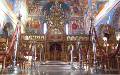 Ρίχνει το μπαλάκι στην κυβέρνηση η Ιερά Σύνοδος: Αδύνατον να ελεγχθεί η συμμόρφωση στα μέτρα