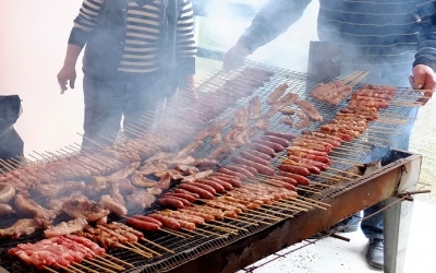 Κάλεσμα για τσίκνισμα σε Αργοστόλι και Ληξούρι