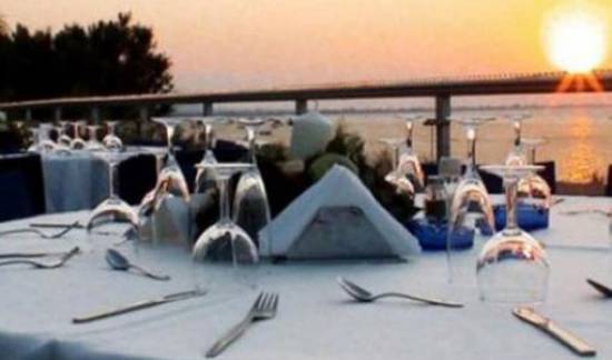 Κάλεσμα σε γενική 24ωρη απεργία από το Σωματείο Εργαζομένων στον Τουρισμό Επισιτισμό «Ο Αγ. Μηνάς»