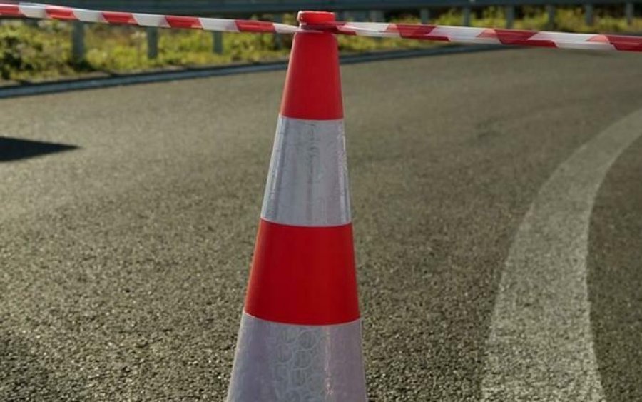 Προσωρινές κυκλοφοριακές ρυθμίσεις στο Αργοστόλι λόγω κατεδάφισης οικοδομής