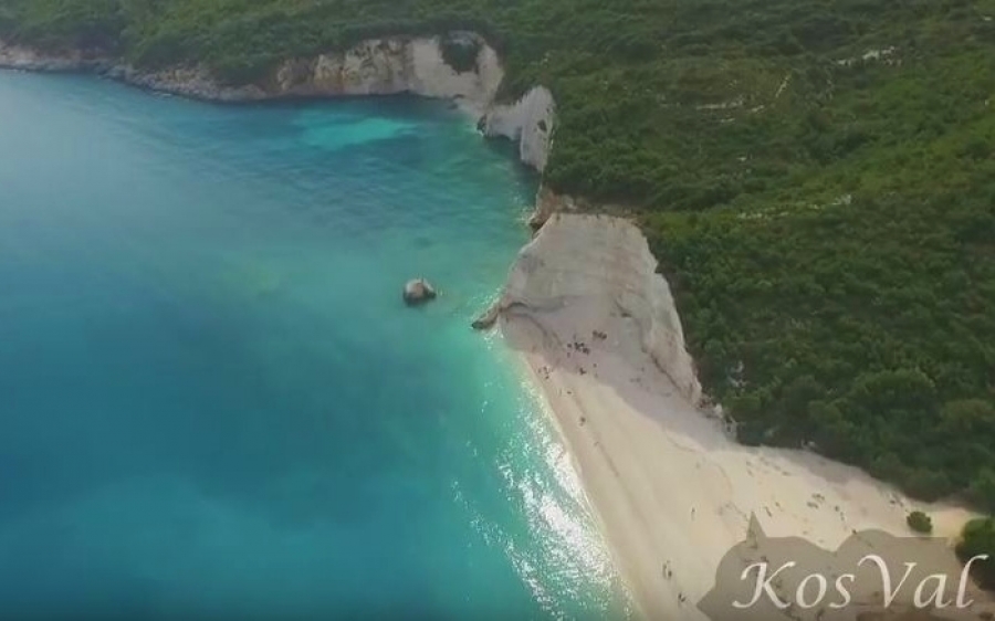 Ένα απολαυστικό βίντεο από drone με μερικά από τα πιο ωραία μέρη της Κεφαλονιάς...
