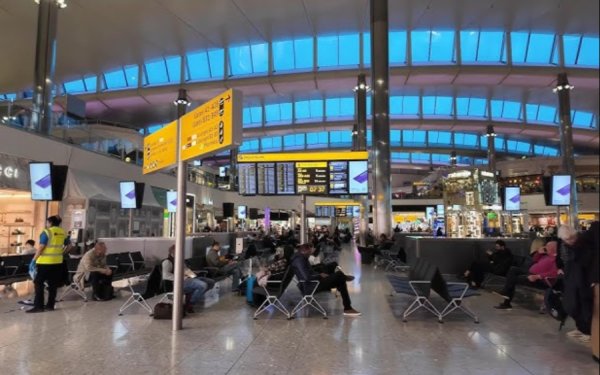 Αλλαγές στα ταξίδια προς Βρετανία: Απαραίτητη η βίζα – Διαδικασία και οδηγίες για τους Έλληνες ταξιδιώτες