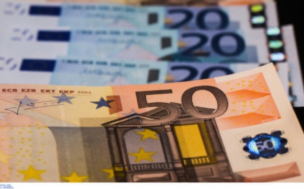 Τι κερδίζουν μισθωτοί, συνταξιούχοι και επαγγελματίες μετά τις εξαγγελίες Μητσοτάκη - Αναλυτικά παραδείγματα