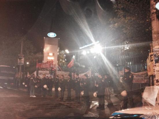 Επέμβαση των ΜΑΤ στην ΕΡΤ