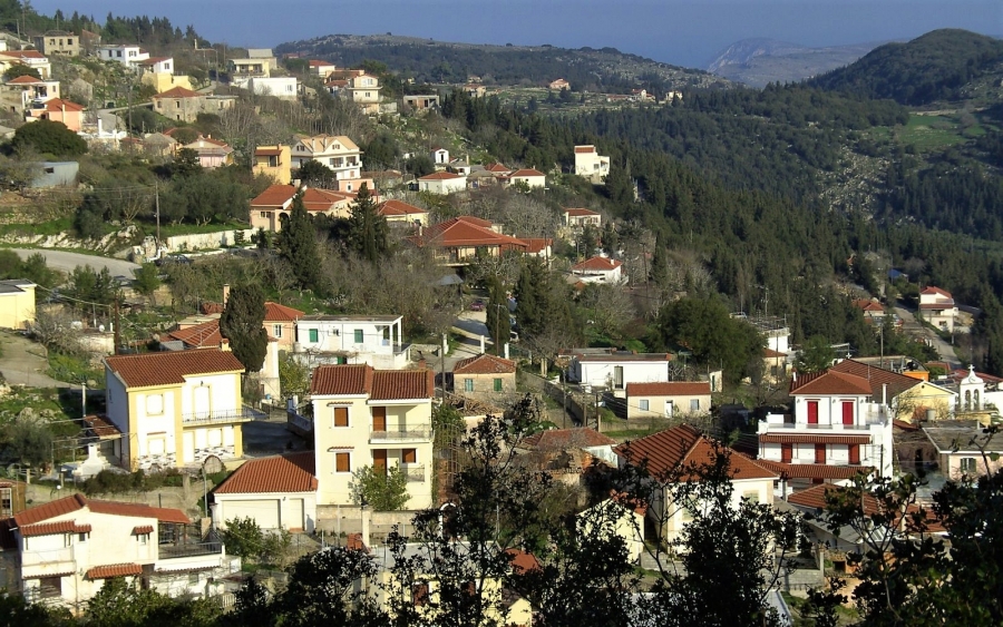 Μουσικοχορευτική βραδιά στα Καμιναράτα