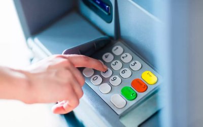 Υπουργείο Οικονομικών: Έρχονται παρεμβάσεις στις τράπεζες – Στο επίκεντρο οι προμήθειες