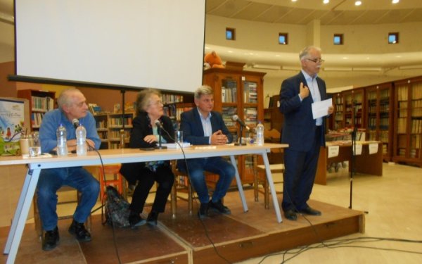 Ο Γιάννης Μπαλάφας παρουσίασε το βιβλίο του στο Ληξούρι