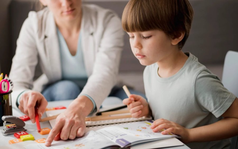 Ζητείται ειδική/ός παιδαγωγός για Παράλληλη Στήριξη σε παιδί