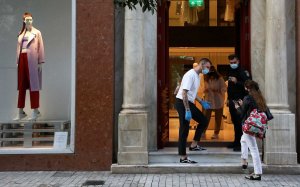 Lockdown: «Γολγοθάς» 40 ημερών – Όλα τα σενάρια για Πάσχα στο χωριό και σχολεία
