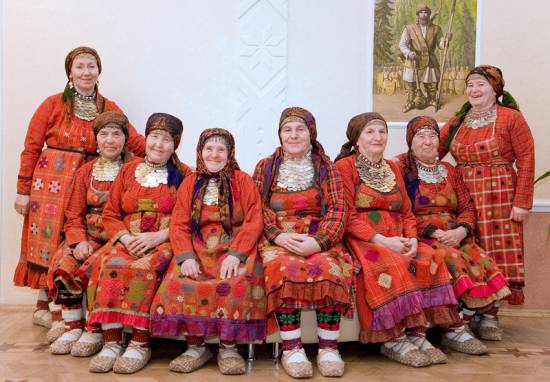 Δείτε τις "σούπερ γιαγιάδες" της Ρωσίας στη Γιουροβίζιον! (video)