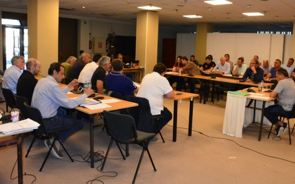 Η συνεδρίαση του Δημοτικού Συμβουλίου ζωντανά