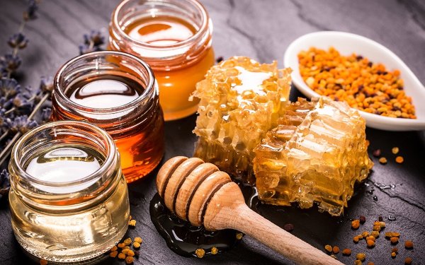 Ε.Α.Σ.: Ποιοι παραγωγοί επιδοτούνται για αναλύσεις μελιού και προϊόντα κυψέλης