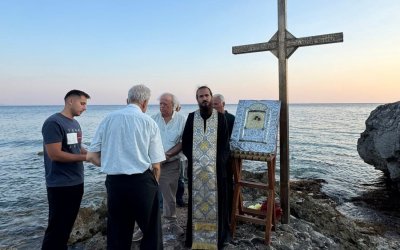 Παράκληση στη Λίμπα της Παναγίας στις Μηνιές