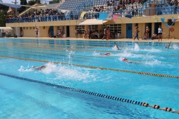 Πραγματοποιήθηκαν οι σχολικοί αγώνες κολύμβησης (εικόνες + αποτελέσματα)