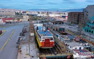 Στα χρώματα της LEVANTE FERRIES άρχισε να βάφεται το ΑΝΔΡΕΑΣ ΚΑΛΒΟΣ