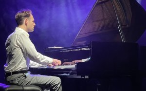 Ιόνιο Κέντρο Τεχνών &amp; Πολιτισμού στα Μεταξάτα: Απόψε ρεσιτάλ πιάνου με τον Andreas König