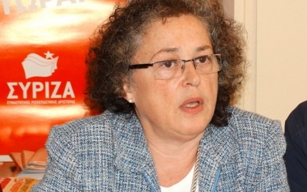 Αφρ. Θεοπεφτάτου: «Χριστουγεννιάτικο σόου» ακροδεξιών και φασιστικών στοιχείων που υποκινήθηκε από την τοπική ΝΔ