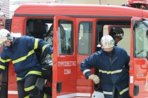 Τούμπαρε αμάξι στην Θηνιά
