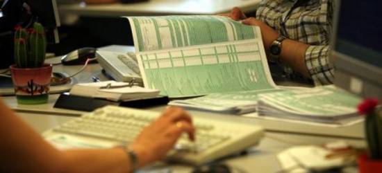 Συμβολαιογράφοι και ΚΕΠ θα εκδίδουν φορολογική ενημερότητα