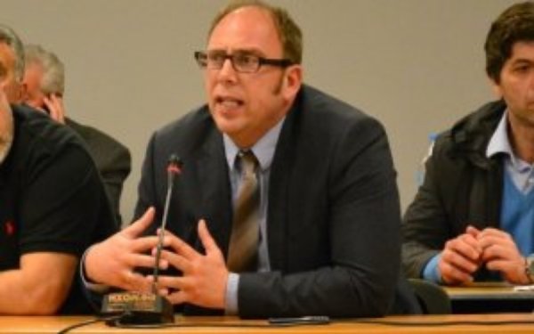 Νίκος Ανουσάκης: "Σεβόμαστε την κρίση των δημοτών..."