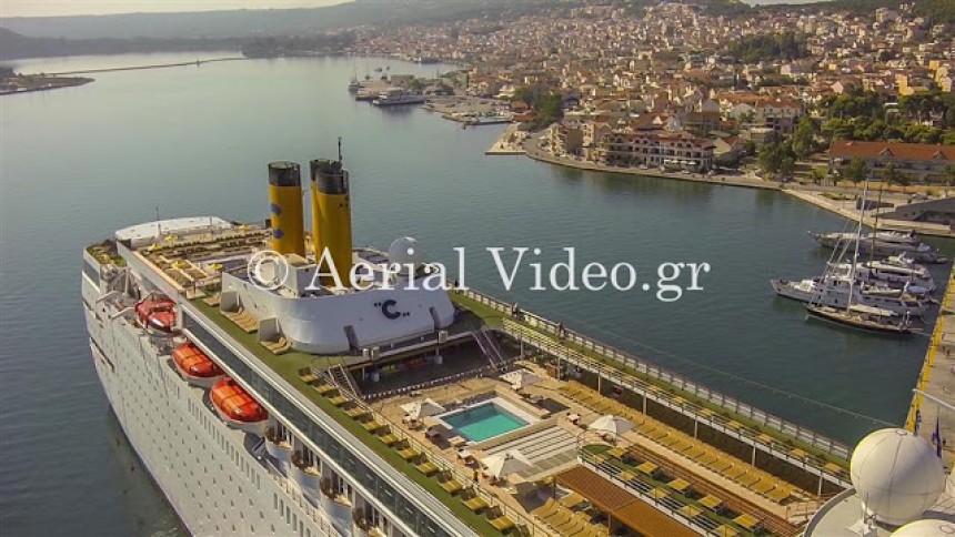 Αerial Video.gr : Βιντεοσκοπώντας το κρουαζιεροπλοίο Costa Classica!
