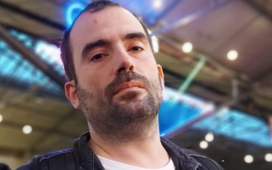 Πλατεία Αττικής: Νεκρός ο δημοσιογράφος των ''Παραπολιτικών'' Αντώνης Χρυσουλάκης από τη φωτιά σε διαμέρισμα