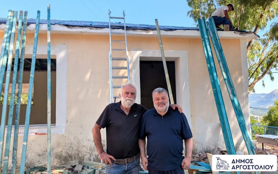Σε εξέλιξη η αποκατάσταση του πρώην Δημοτικού Σχολείου Καπανδριτίου – Ένα πάγιο αίτημα των κατοίκων γίνεται πραγματικότητα