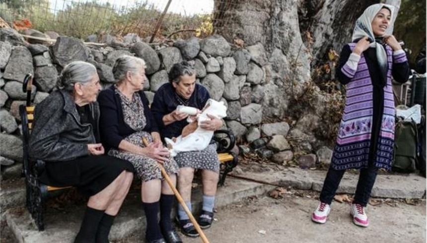 Μικέλης Μαφρέδας: Η ανθρωπότητα εντός των τειχών – Γεμίσαμε φράκτες!