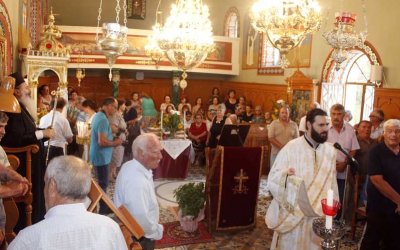 Παράκληση στην Παναγία στον Ιερό Ναό της Παναγίας Θεοτόκου στα Δελλαπορτάτα