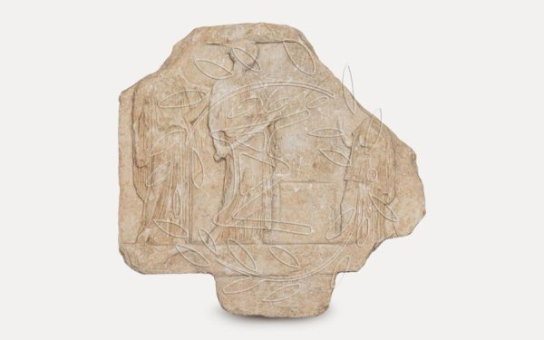 Αναθηματικό μαρμάρινο ανάγλυφο με παράσταση Δήμητρας και Κόρης. Σάμη, θέση Λουτρό. Τέλη 5ου αι. π.Χ.