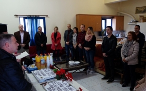 Η Πυροσβεστική έκοψε την Βασιλόπιτα της [εικόνες]