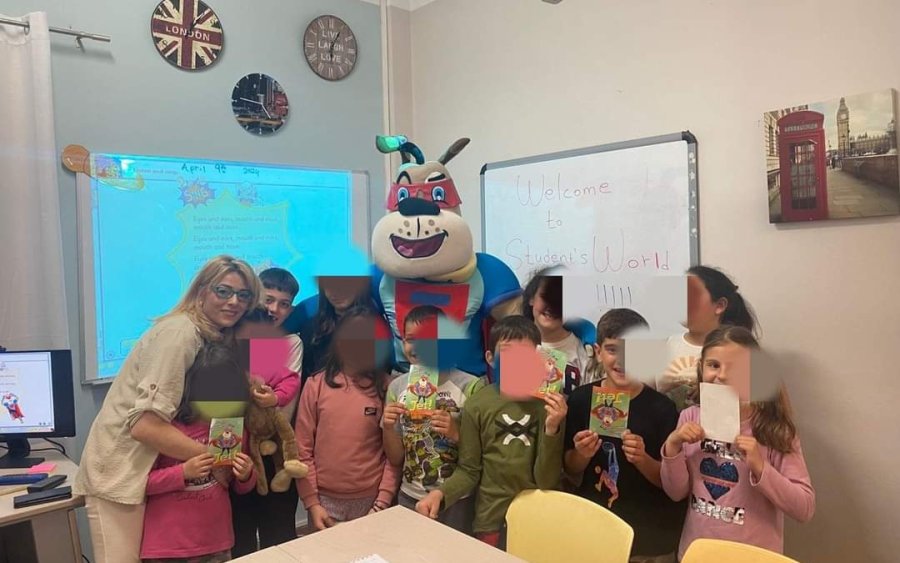 O Τζετ, ο ήρωας του βιβλίου των μικρών μαθητών, επισκέφθηκε το Student's World στο Αργοστόλι