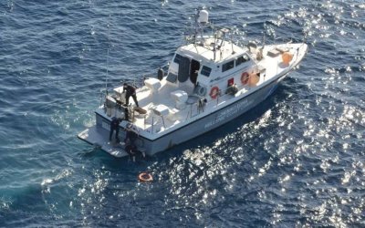 Ναυάγιο με πρόσφυγες βορειοανατολικά της Μυκόνου - 2 νεκροί