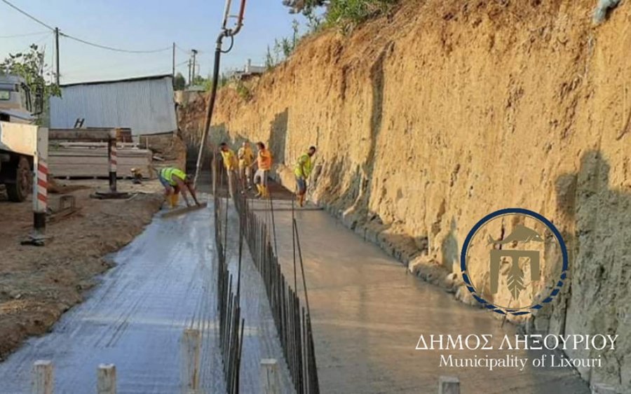 Δήμος Ληξουρίου: Προχωράει η κατασκευή τοιχίων αντιστήριξης στο Δημοτικό Κοιμητήριο Ληξουρίου
