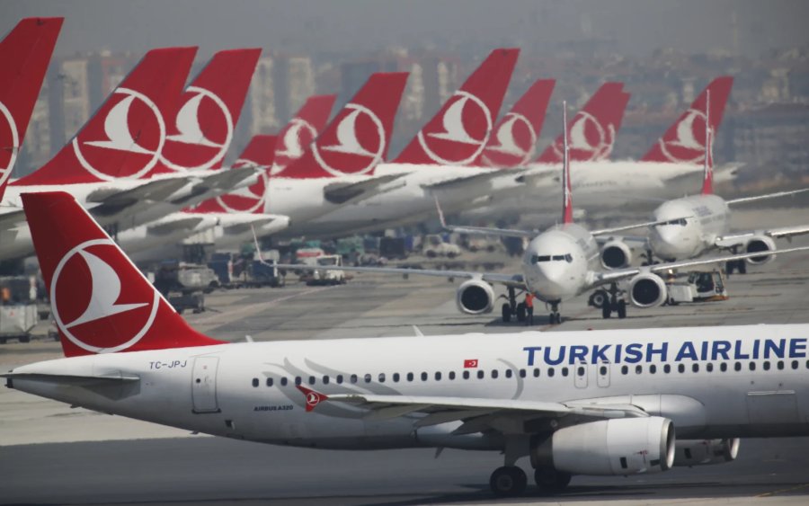 Έρχεται πρόστιμο για μια... κακή συνήθεια των επιβατών στα αεροπλάνα